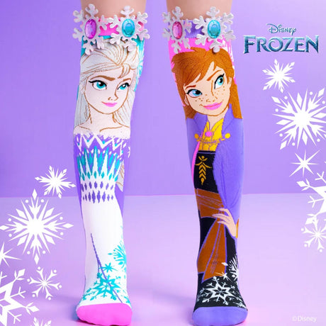 Chaussettes hautes Disney La Reine des Neiges inspirées d'Elsa et Anna, avec détails brillants façon cristaux de glace et flocons de neige scintillants.