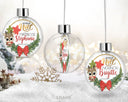 Une décoration de Noël personnalisée avec le prénom de votre choix, ornée de motifs festifs pour illuminer votre sapin et votre maison.