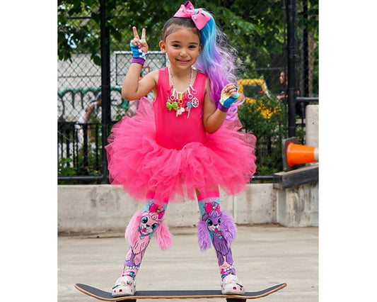 Salut, je m'appelle Coco et j'habite au pays des merveilles des chaussettes colorées. 